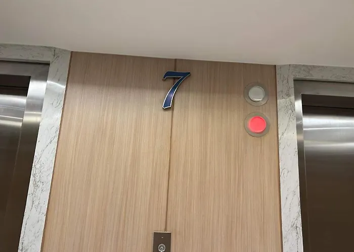 Aparthotel Away From - S Residences Tower 1
